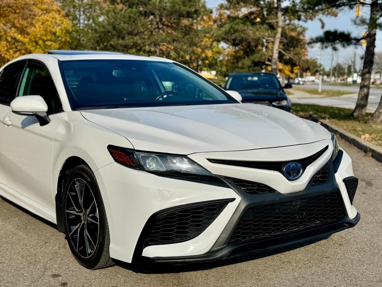 2022 Toyota Camry  Photo3