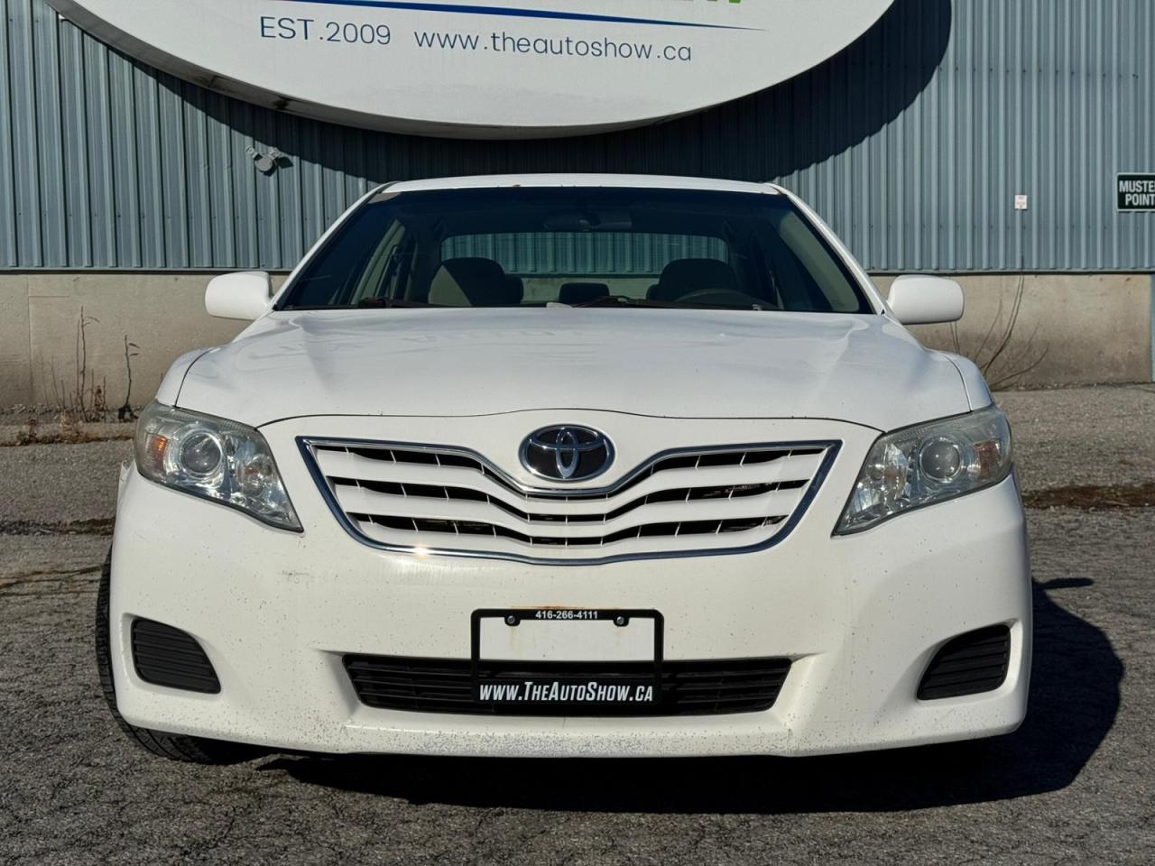 2011 Toyota Camry LE | LOW KM | SERVICE RECORDS Photo2