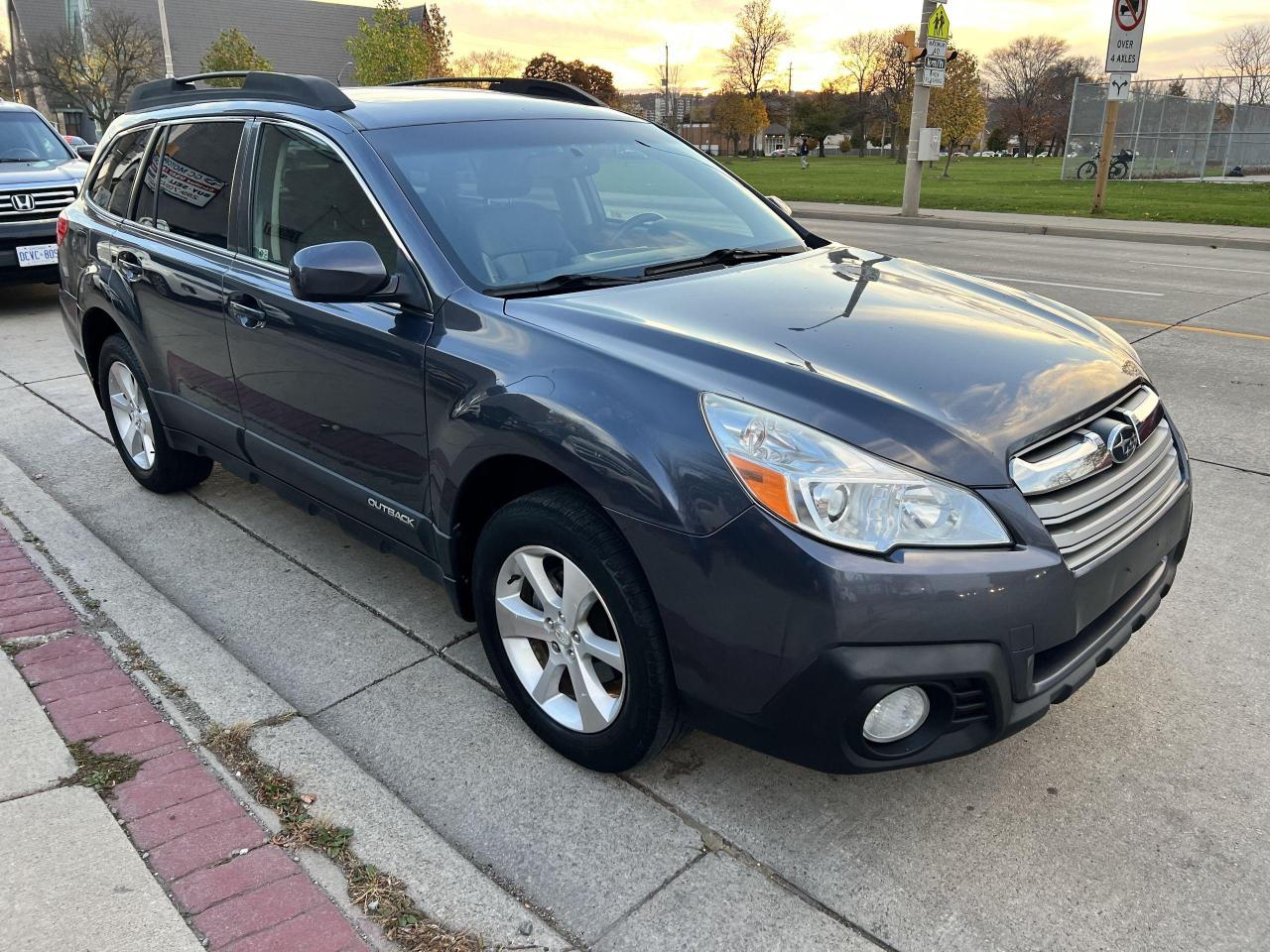 2014 Subaru Outback 4dr Wgn H4 Auto 2.5i Limited - Photo #5