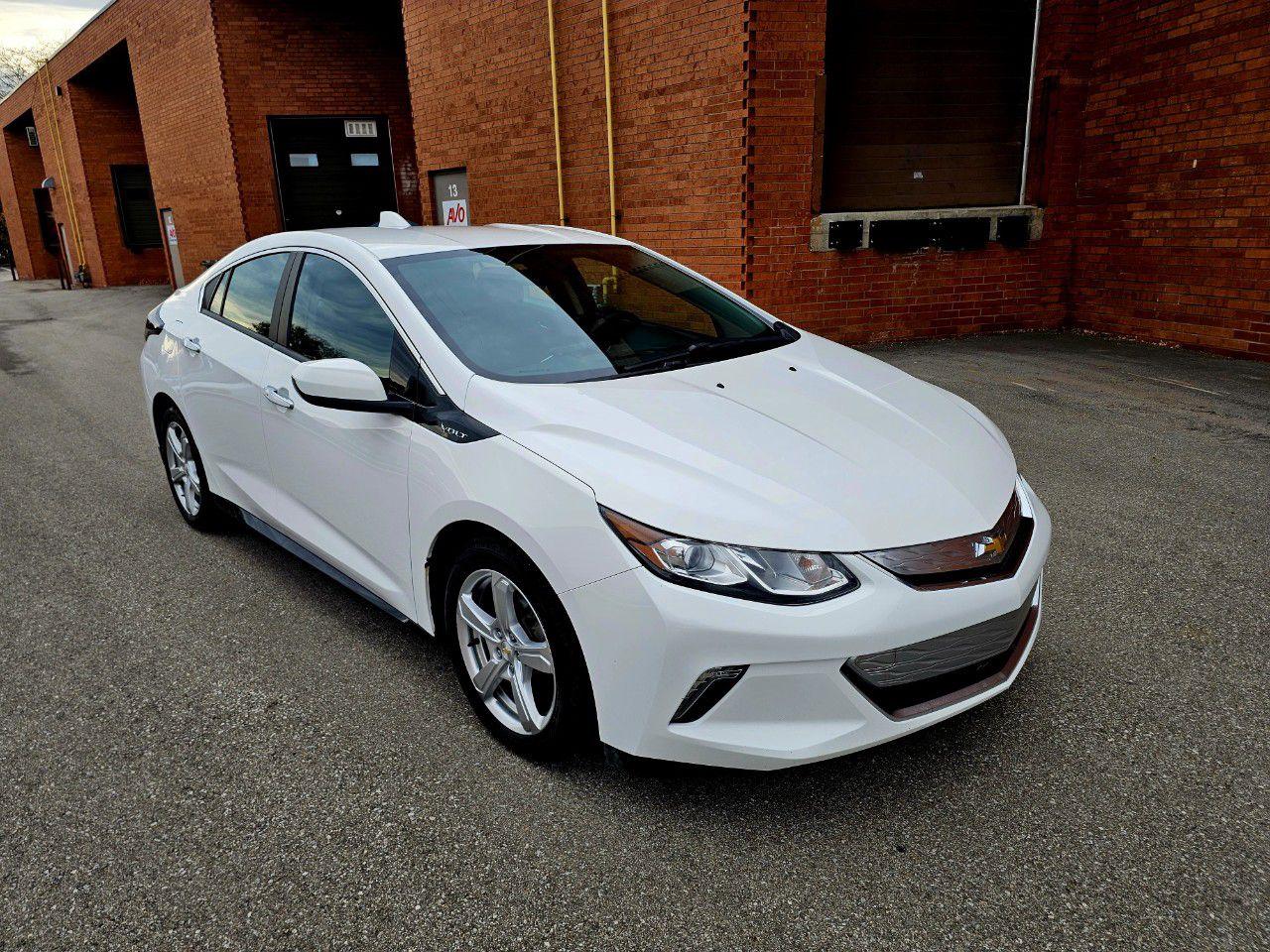 Used 2017 Chevrolet Volt Hatchback LT for sale in Burlington, ON