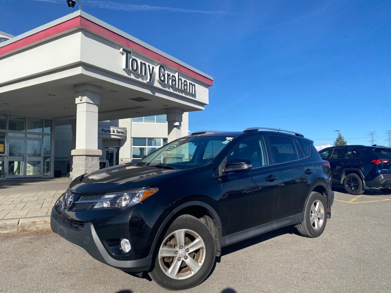 Used 2013 Toyota RAV4 XLE for sale in Ottawa, ON