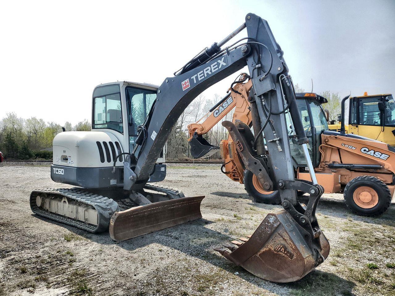 Used 2013 - TEREX TC 60 EXCAVATOR Mini Excavator (1 - 4.9 Tons) 2613 HR. Enclosed Cab, Air Conditioner, Swing Boom, 6 ft Stick, Auxili for sale in Sudbury, ON