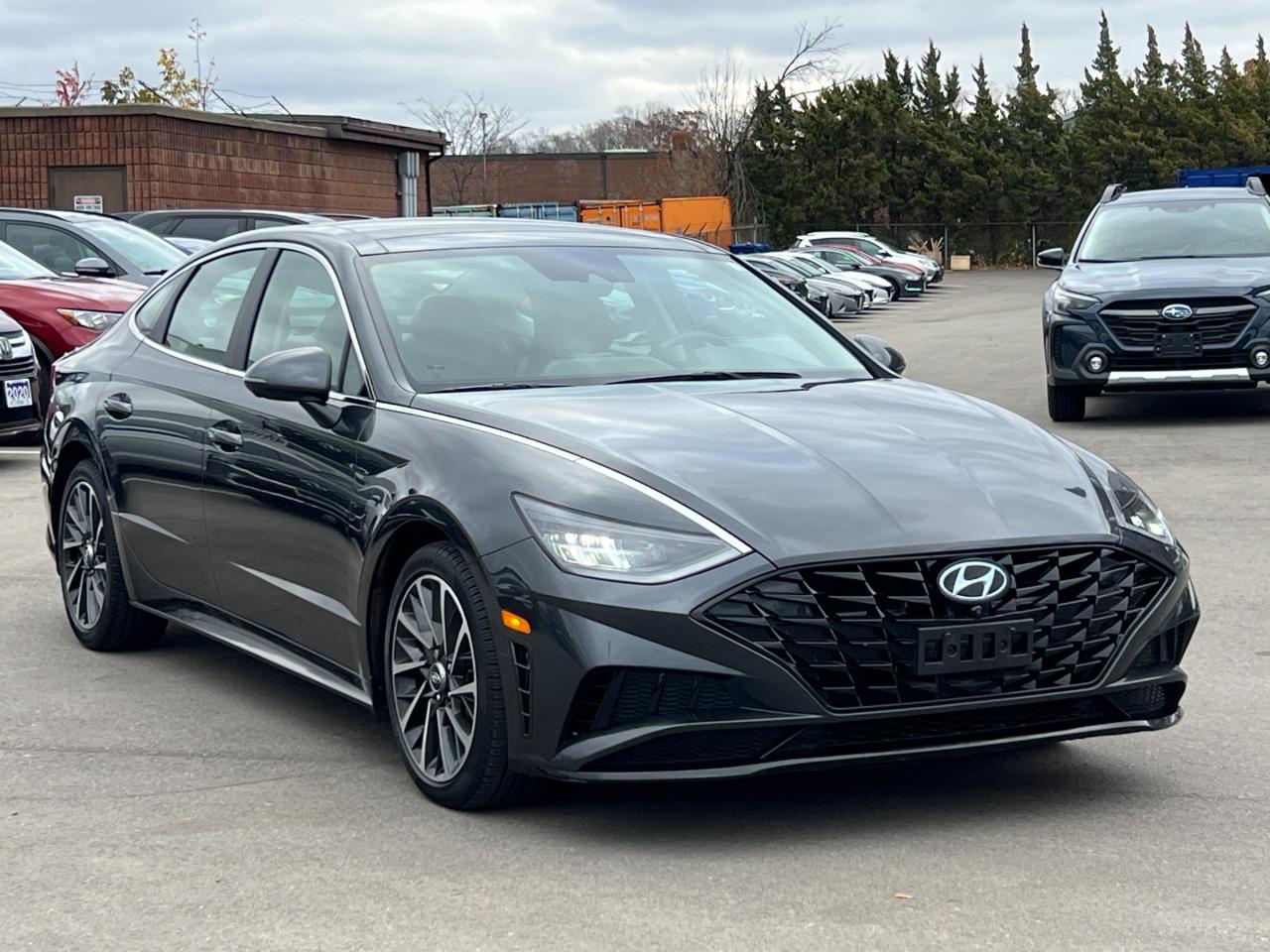 Used 2020 Hyundai Sonata Luxury LUXURY | LEATHER | SUNROOF | BACK UP CAMERA | for sale in Kitchener, ON