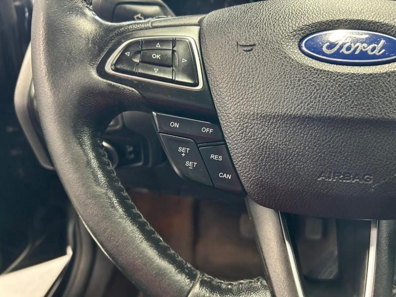 2015 Ford Focus SE  NO ACCIDENDS Photo