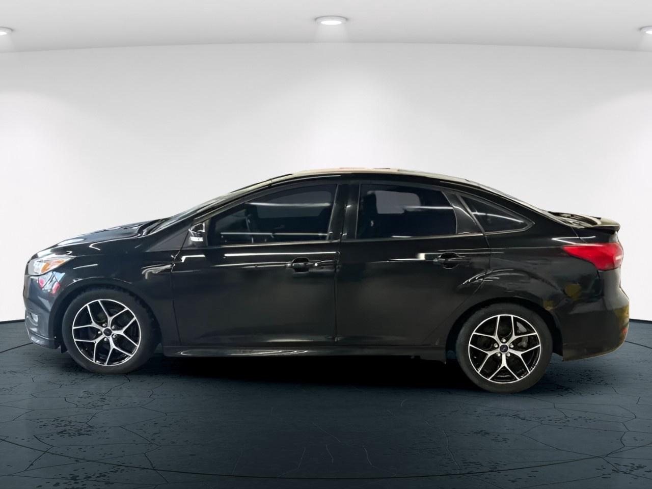 2015 Ford Focus SE  NO ACCIDENTS Photo