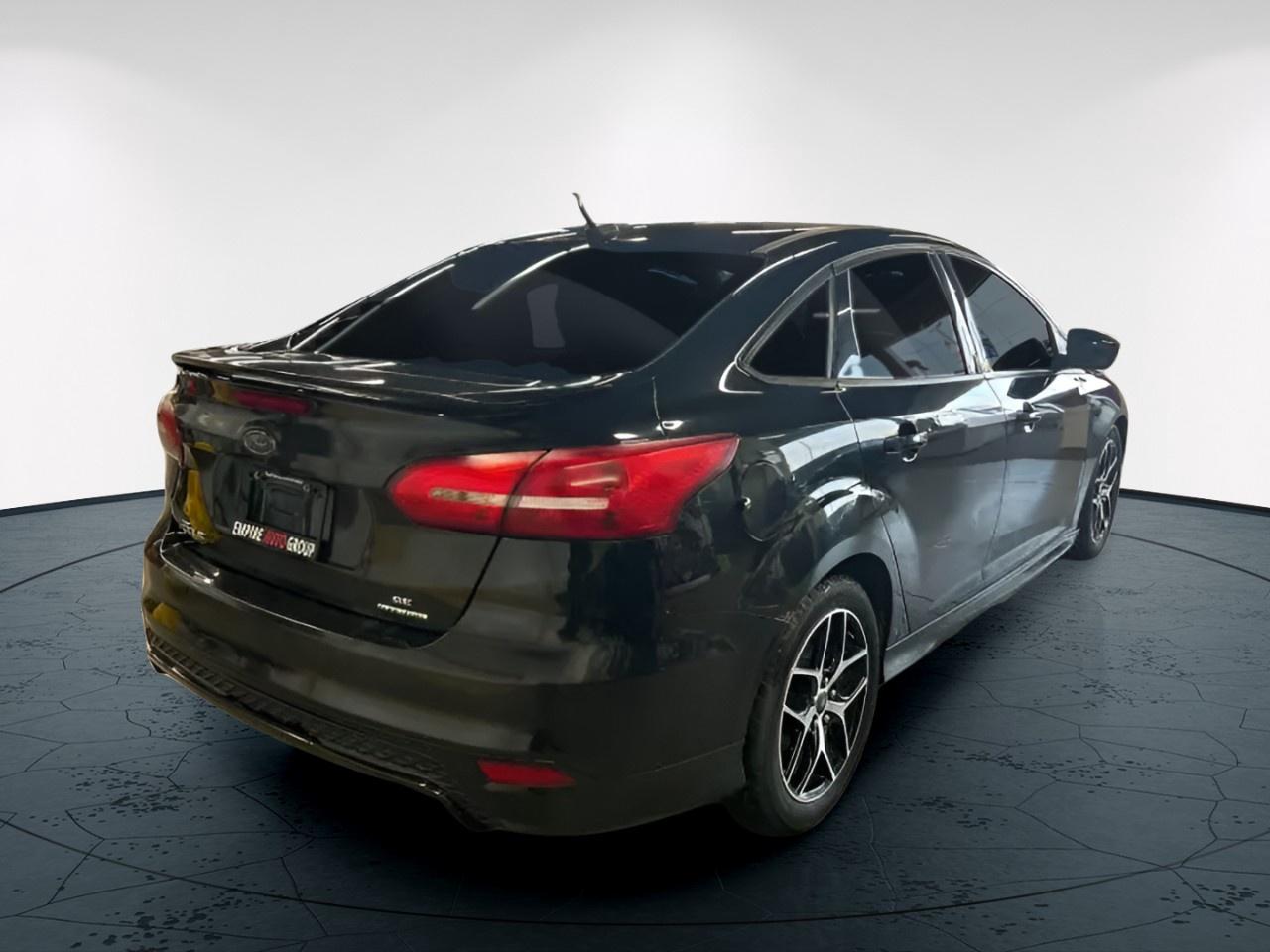 2015 Ford Focus SE  NO ACCIDENTS Photo