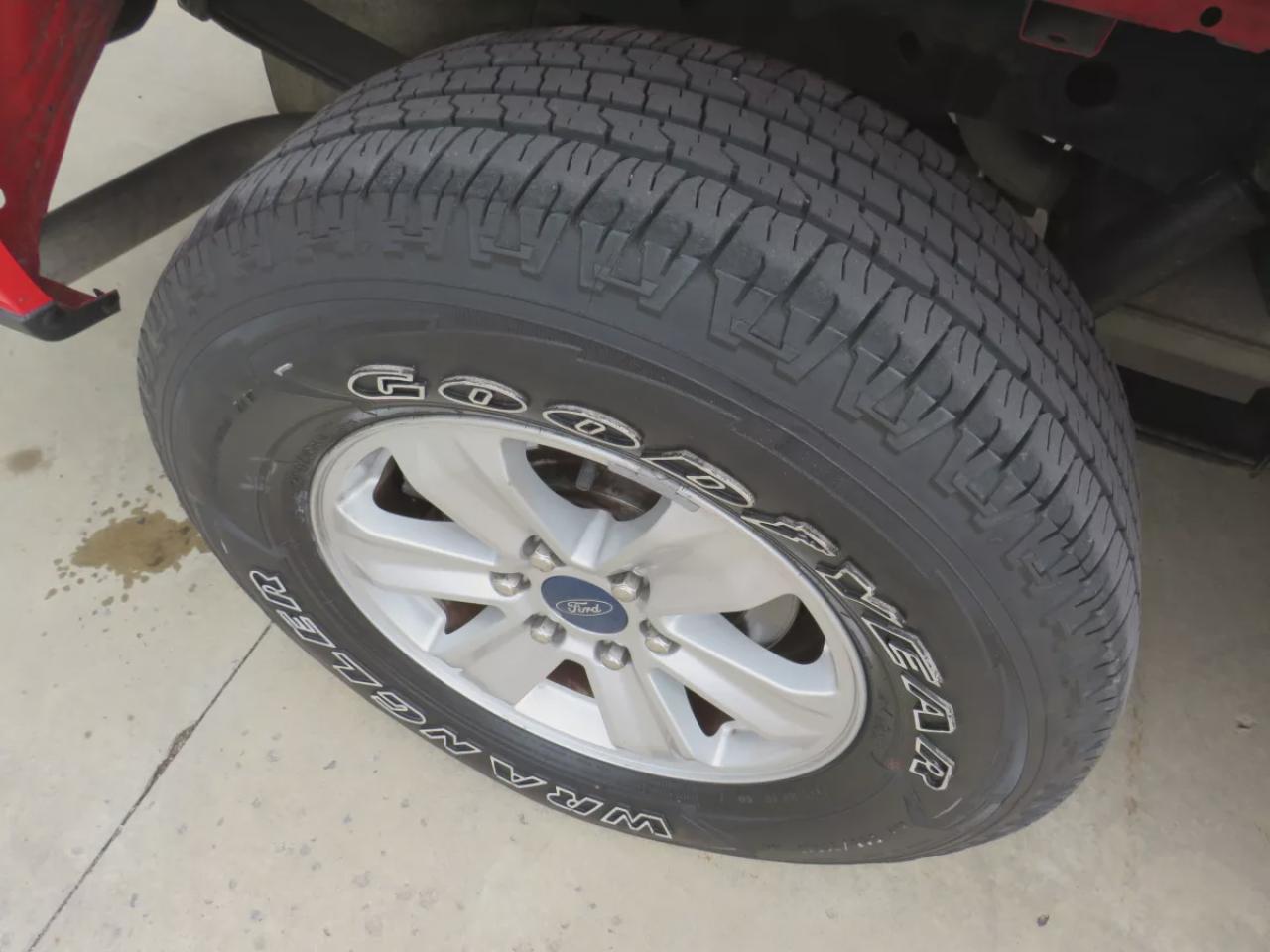 2020 Ford F-150 XLT (**CLEAN TITLE/NO ACCIDENTS!!**SAFETY/CERTIFIED!!**RUNNING BOARDS**RUNNING BOARDS**TRAILER HITCH**FRONT TOW HOOKS**FOG LIGHTS**DIGITAL TOUCHSCREEN**REVERSE CAMERA**USB/AUX**CRUISE CONTROL**BLUETOOTH**) Photo