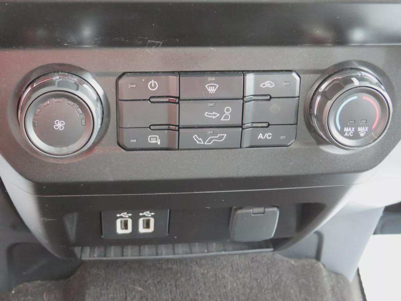 2020 Ford F-150 XLT  | Clean Title | No Accidents | Safety Certified | Running Boards | Running Boards | Trailer Hitch | Front Tow Hooks | Fog Lights | Digital Touchscreen | Reverse Camera | Usb/Aux | Cruise Control | Bluetooth Photo