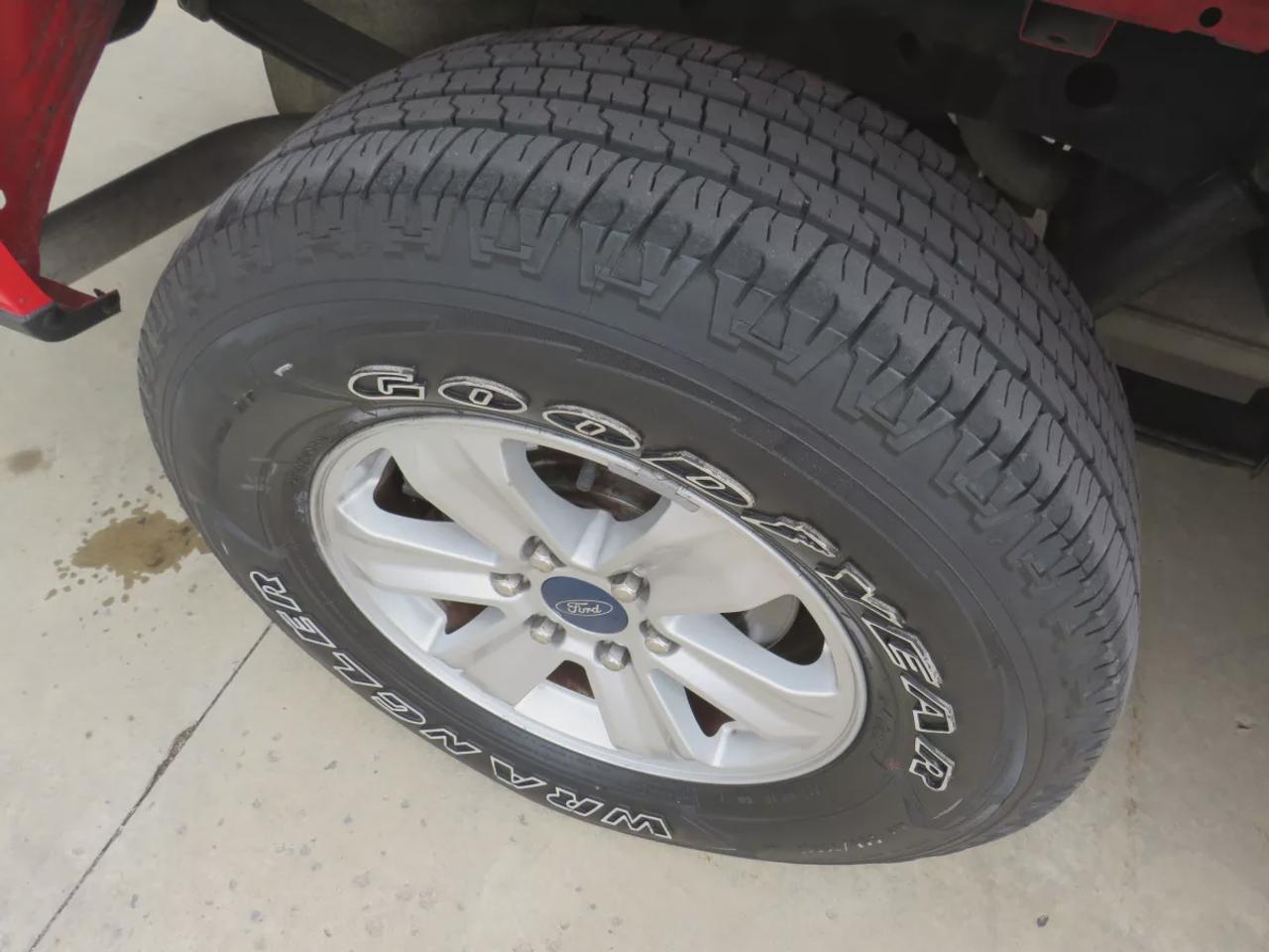 2020 Ford F-150 XLT  | Clean Title | No Accidents | Safety Certified | Running Boards | Running Boards | Trailer Hitch | Front Tow Hooks | Fog Lights | Digital Touchscreen | Reverse Camera | Usb/Aux | Cruise Control | Bluetooth Photo