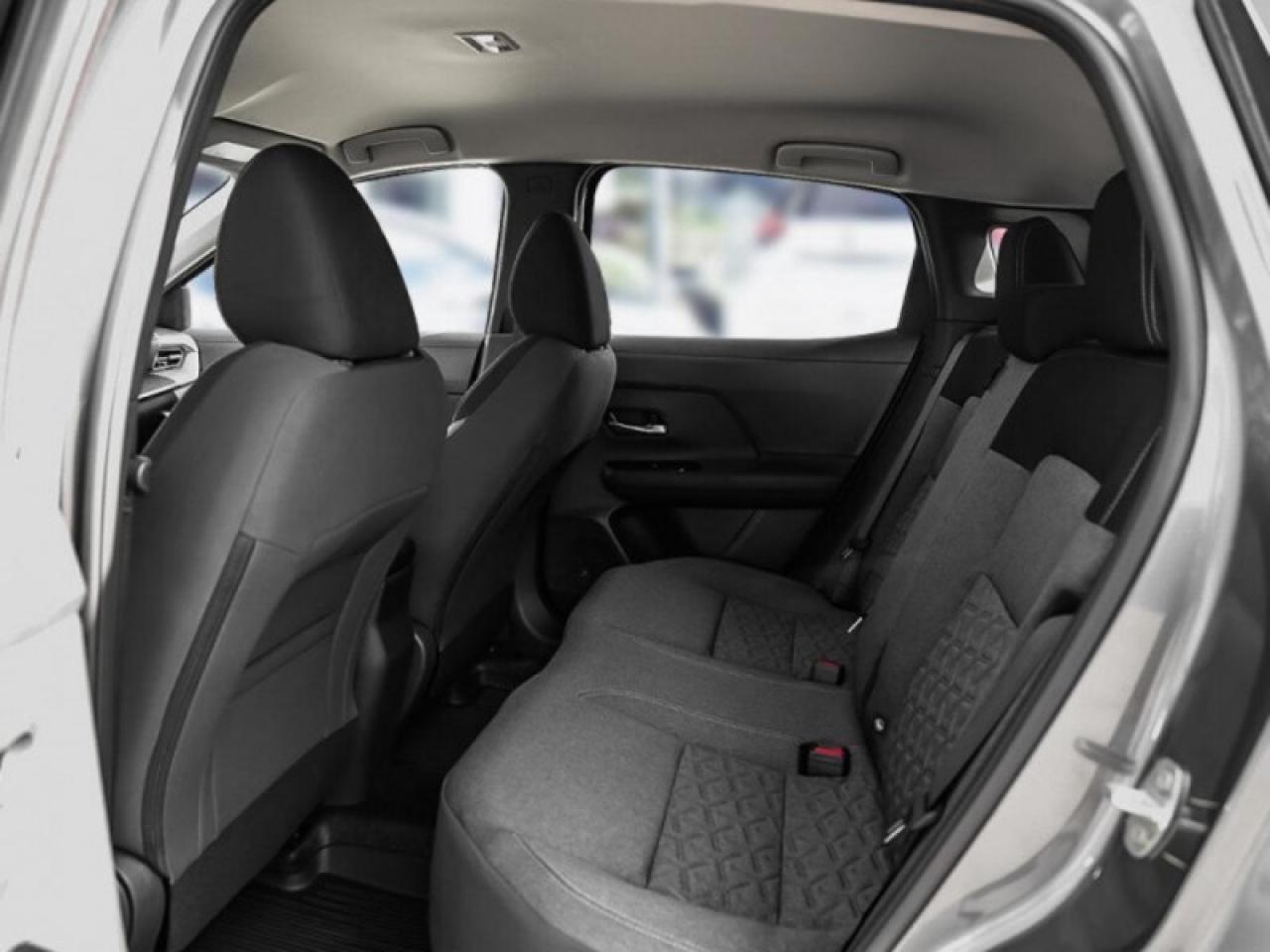 2025 Nissan Kicks SV  - Heated Seats - Low Mileage Photo