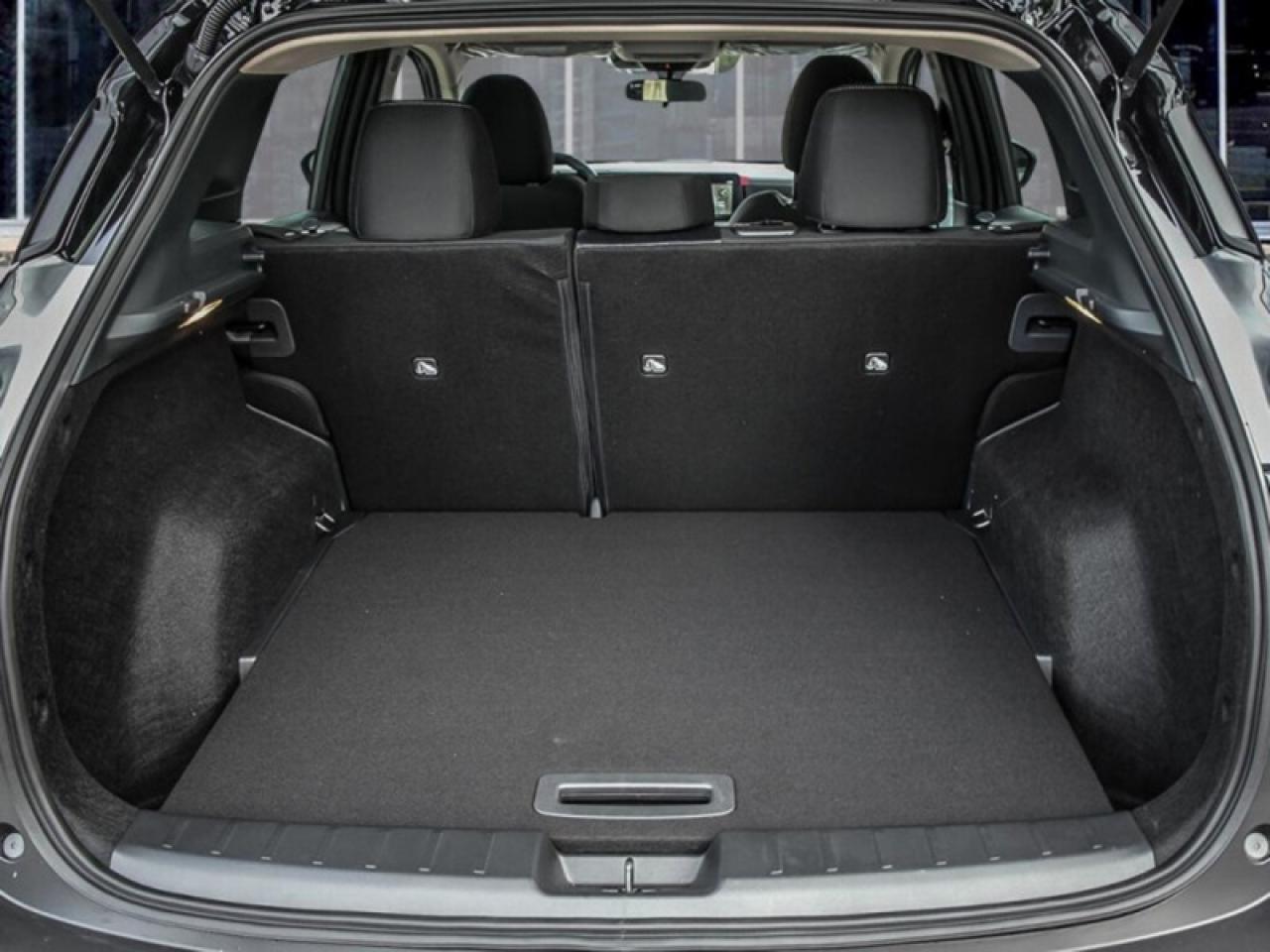 2025 Nissan Kicks SV  - Heated Seats Photo