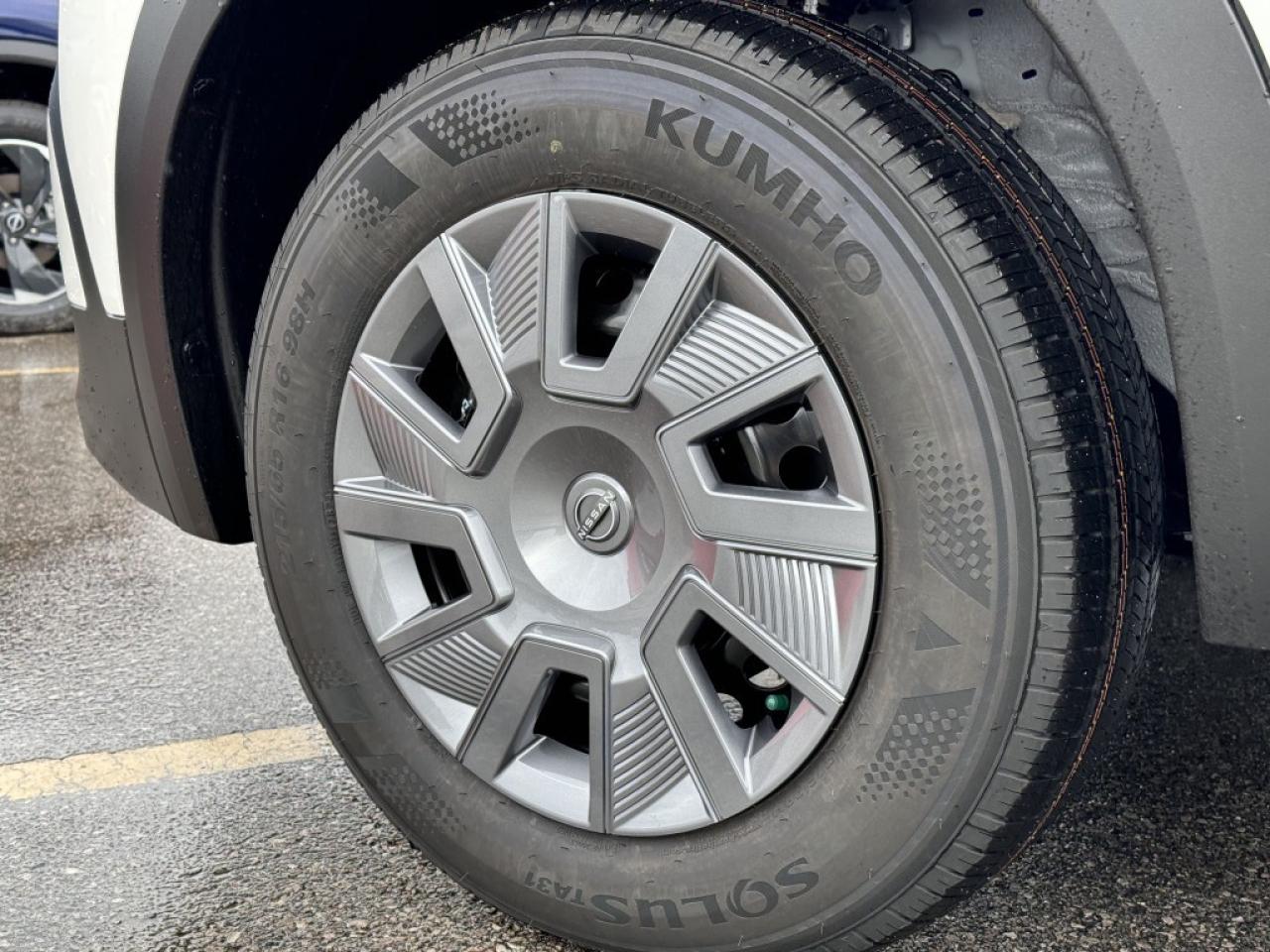 2025 Nissan Kicks S FWD Photo