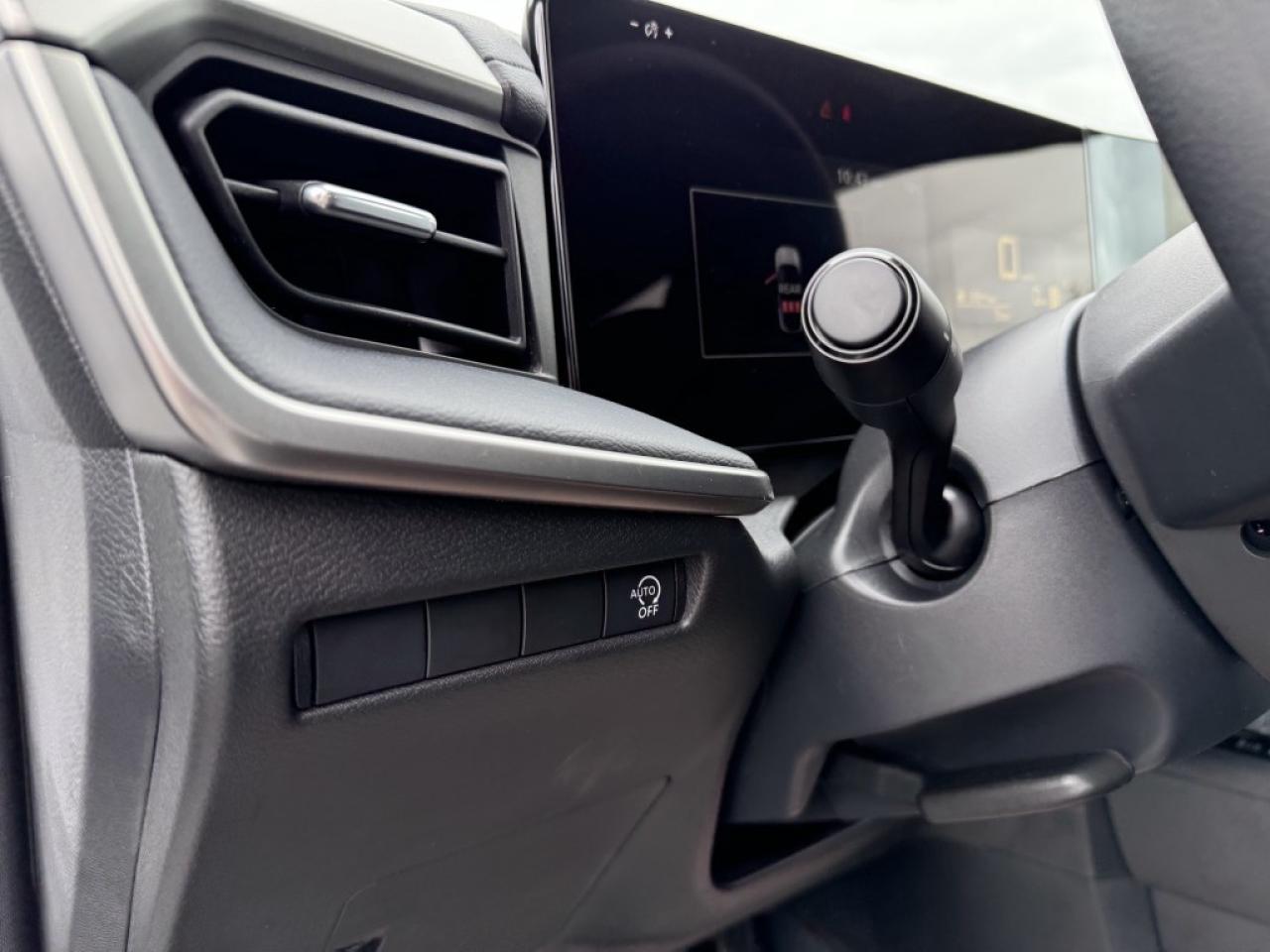 2025 Nissan Kicks S FWD Photo