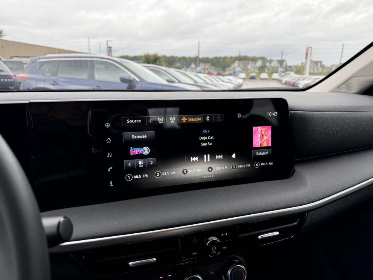 2025 Nissan Kicks S FWD Photo