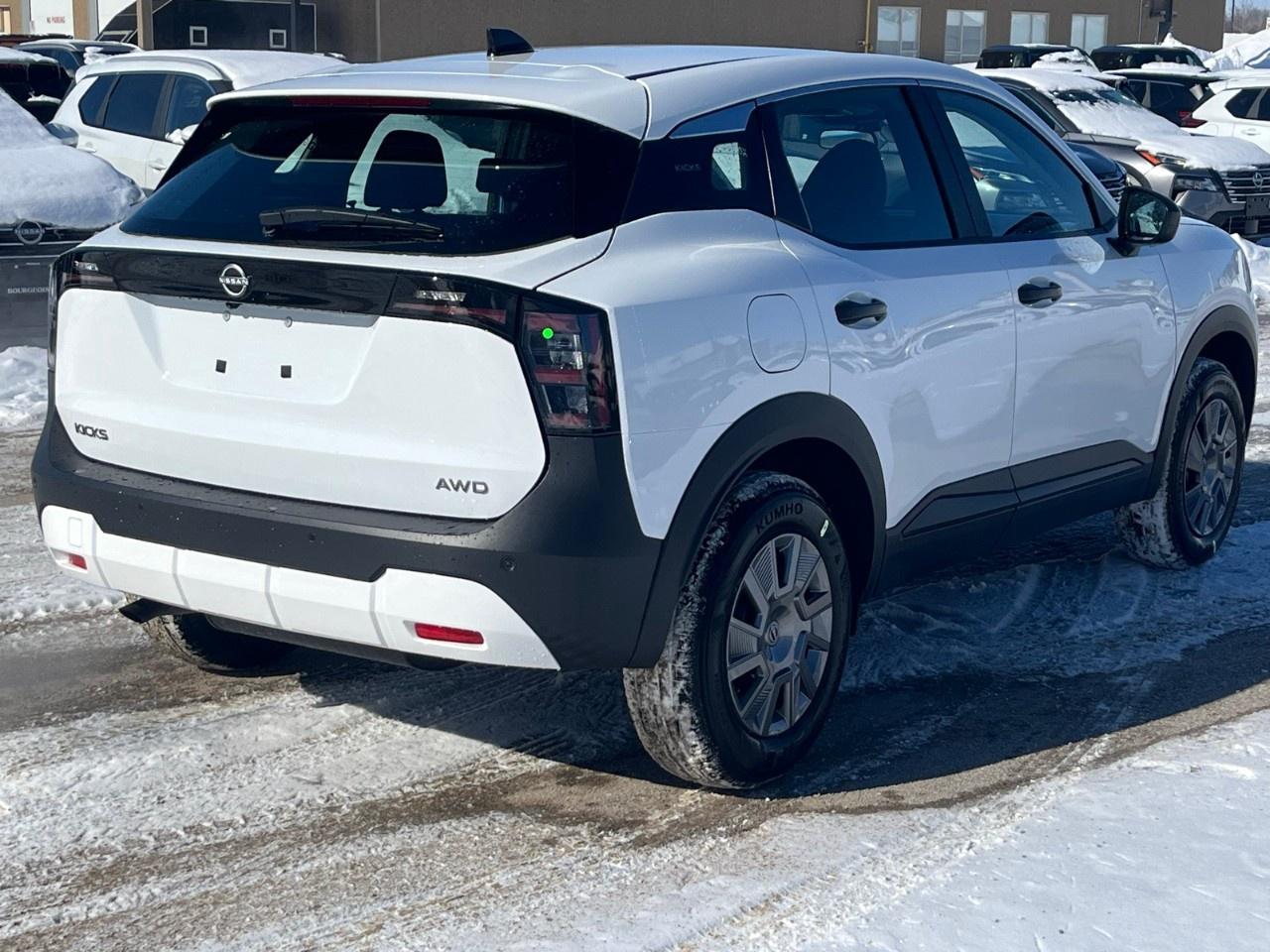 2025 Nissan Kicks S FWD Photo