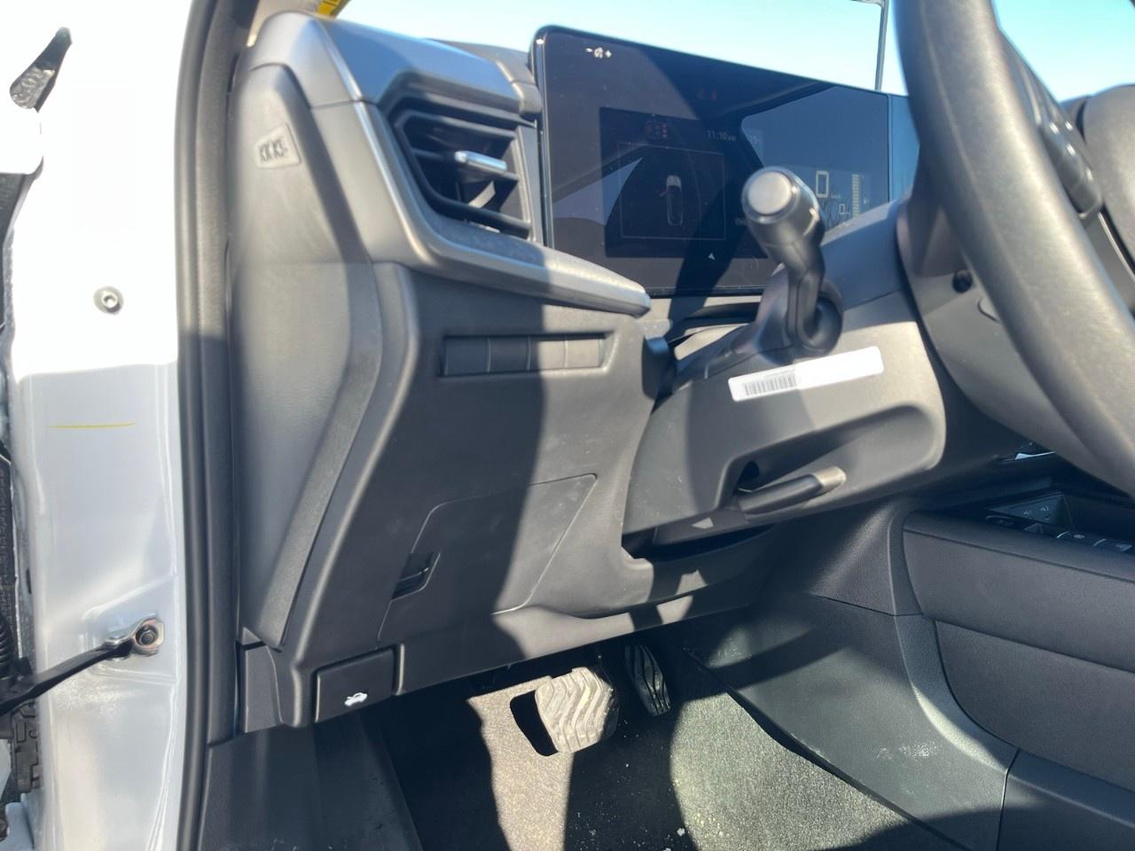 2025 Nissan Kicks S FWD Photo