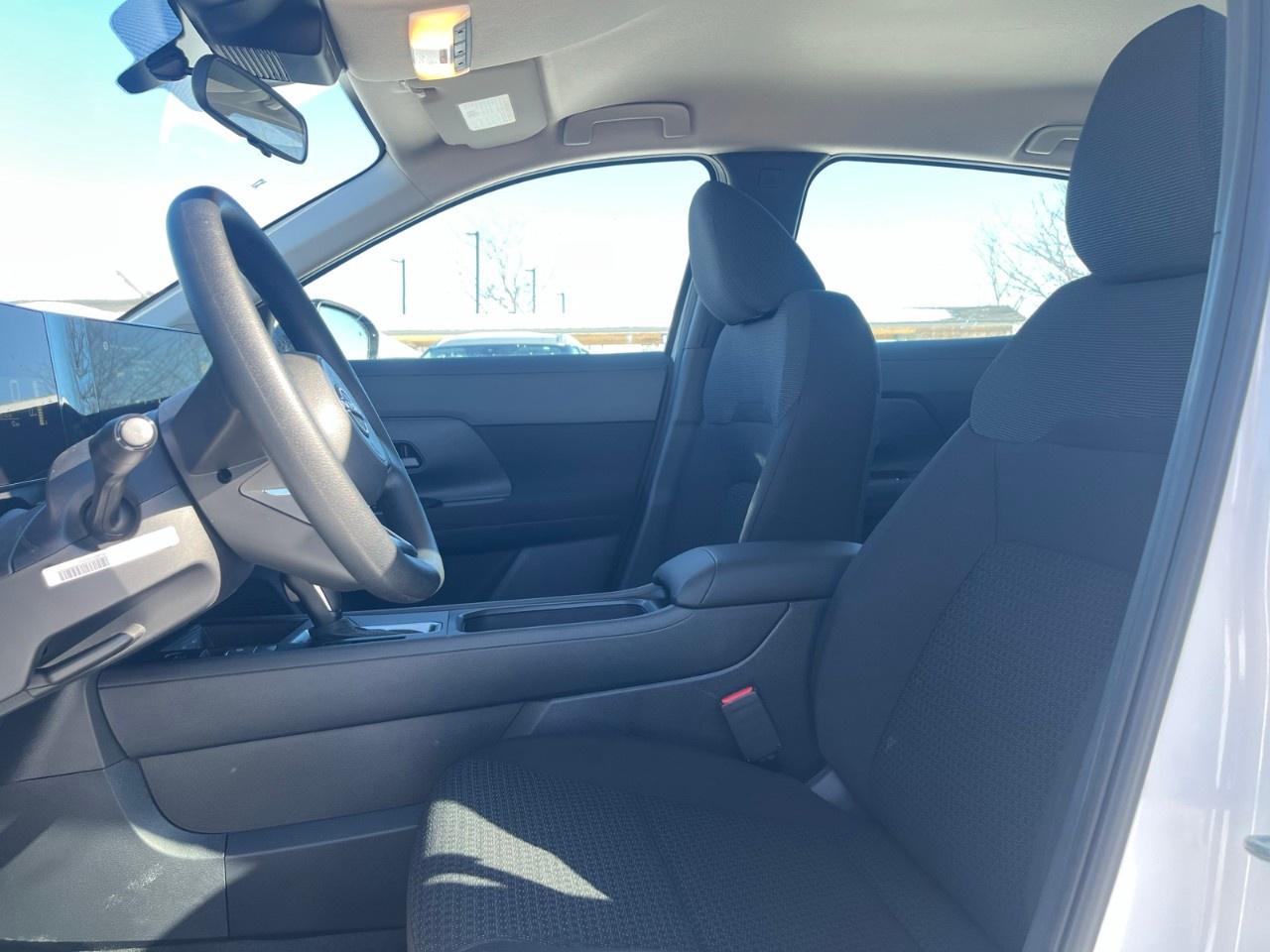 2025 Nissan Kicks S FWD Photo