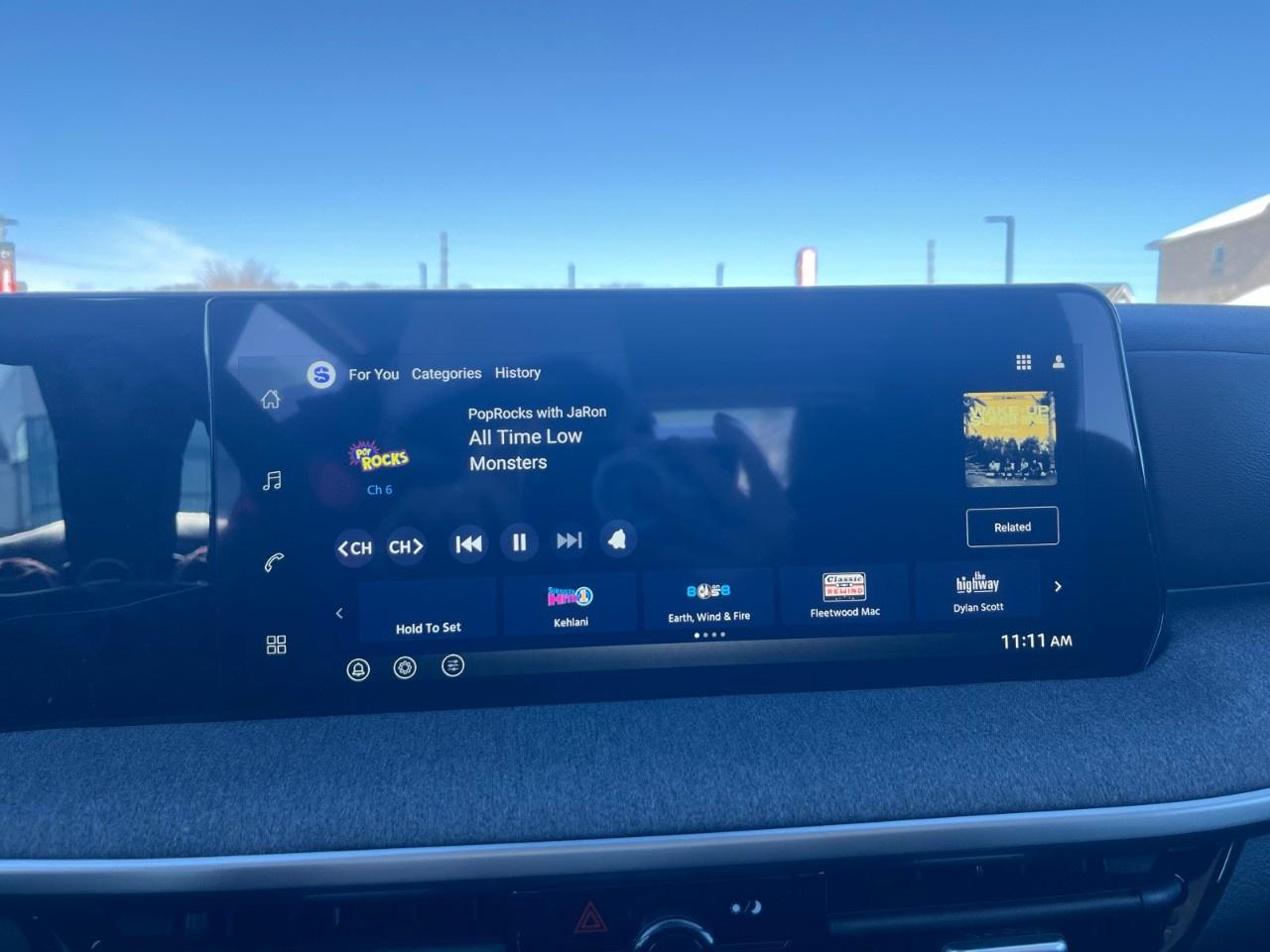 2025 Nissan Kicks S FWD Photo