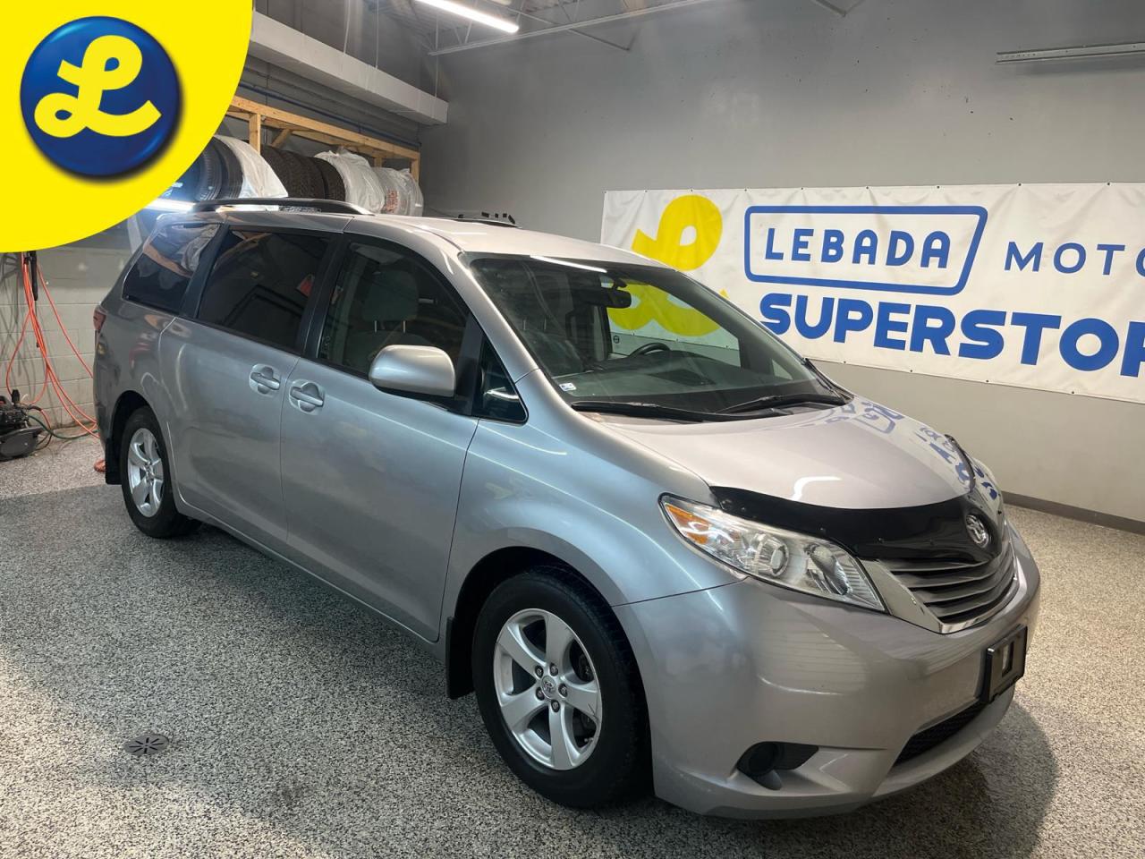 Used 2017 Toyota Sienna LE * Connected Navigation System *  Backup Camera * Compass * ECO Mode * Keyless Entry * Automatic/ Tiptronic Transmission * Anti Lock Brakes * Brake for sale in Cambridge, ON