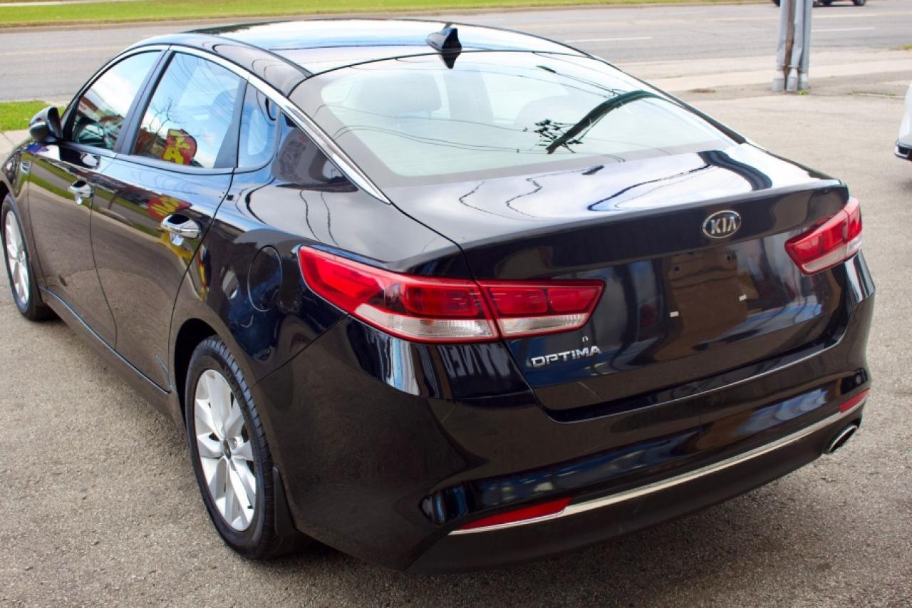2017 Kia Optima LX - Photo #3