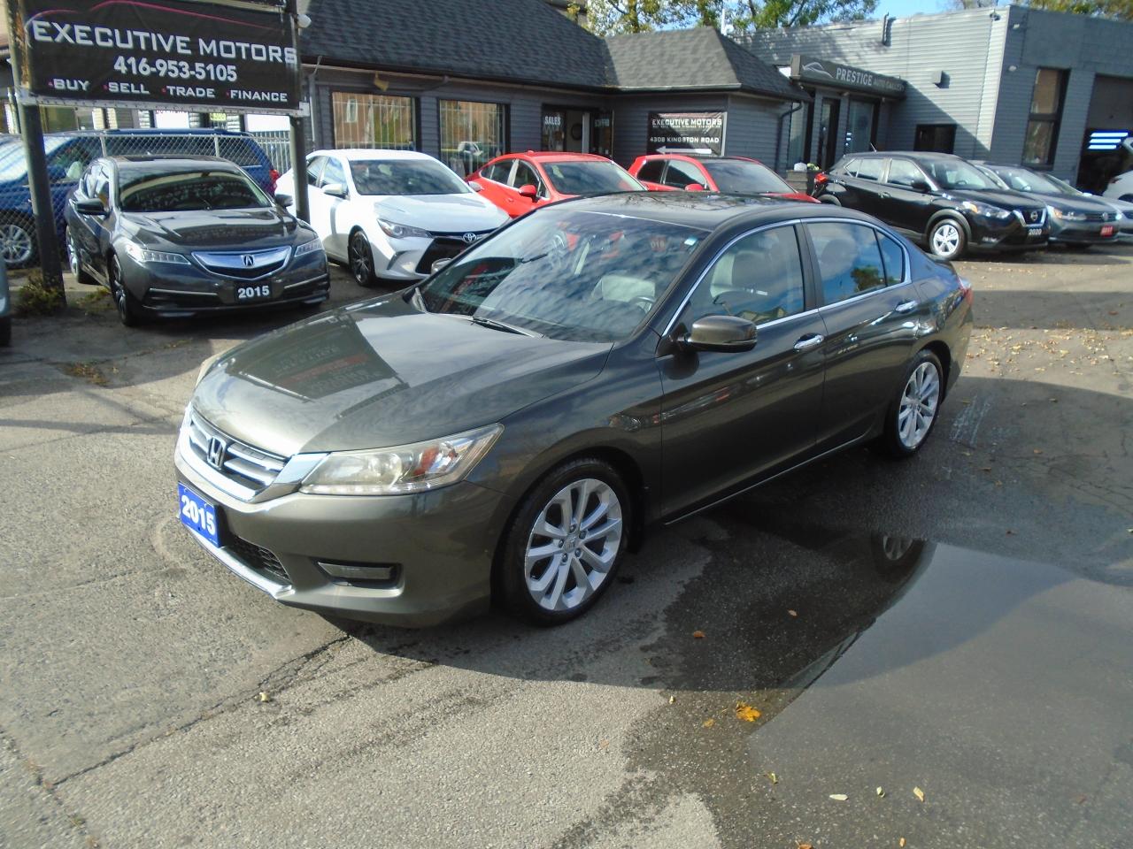 Used 2015 Honda Accord TOURING / NAVI /REAR CAM /HEATED SEATS / SUNROOF/ for sale in Scarborough, ON