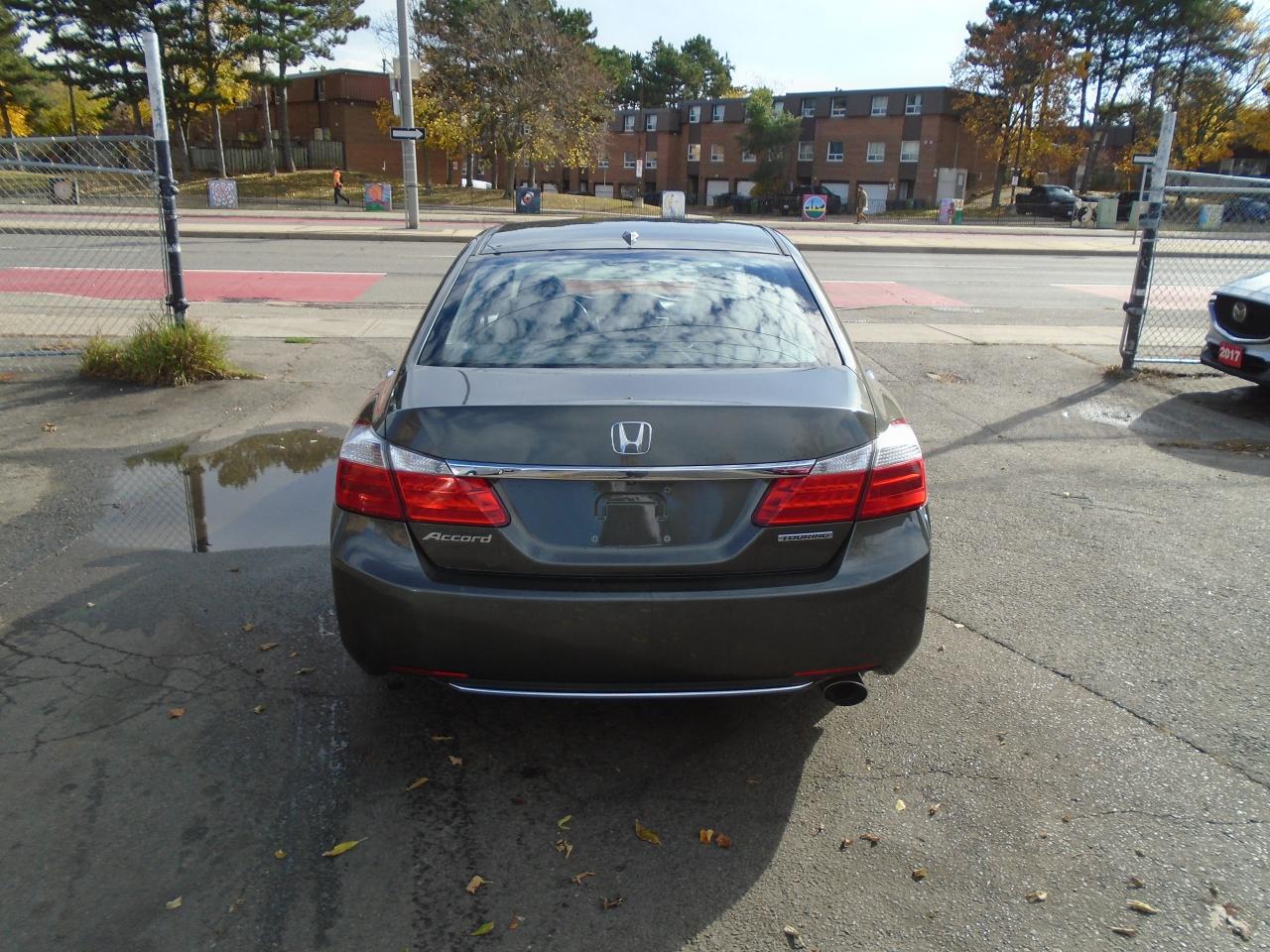 2015 Honda Accord TOURING / NAVI /REAR CAM /HEATED SEATS / SUNROOF/ - Photo #6