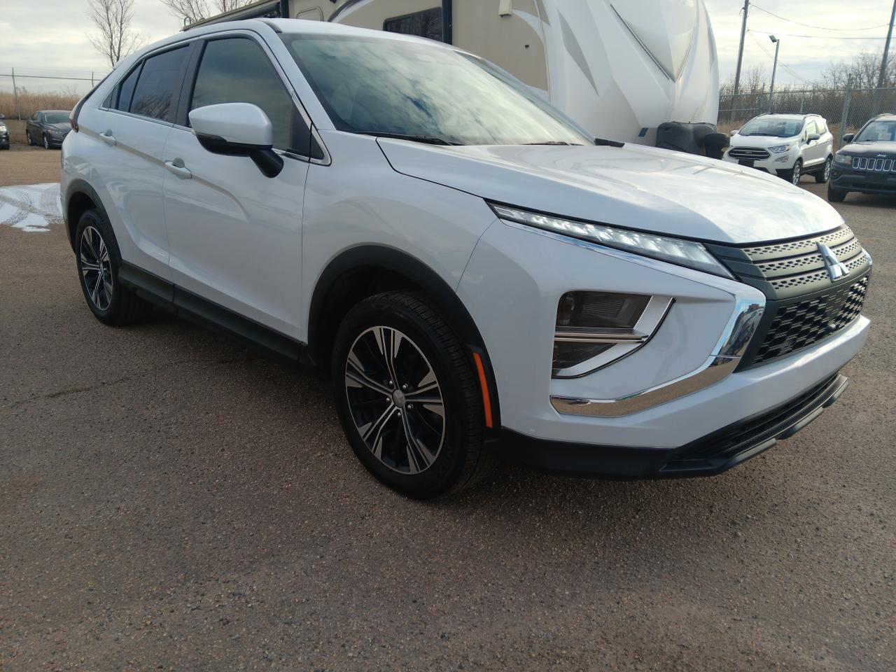 2022 Mitsubishi Eclipse Cross AWD, Forward Collision Warning, BU Cam, Htd Seats - Photo #3