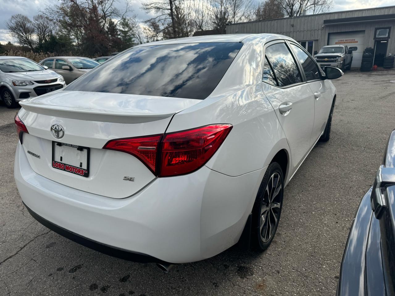 2019 Toyota Corolla SE - Photo #4