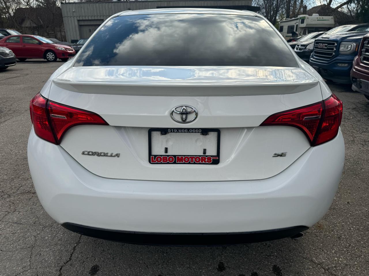 2019 Toyota Corolla SE - Photo #5