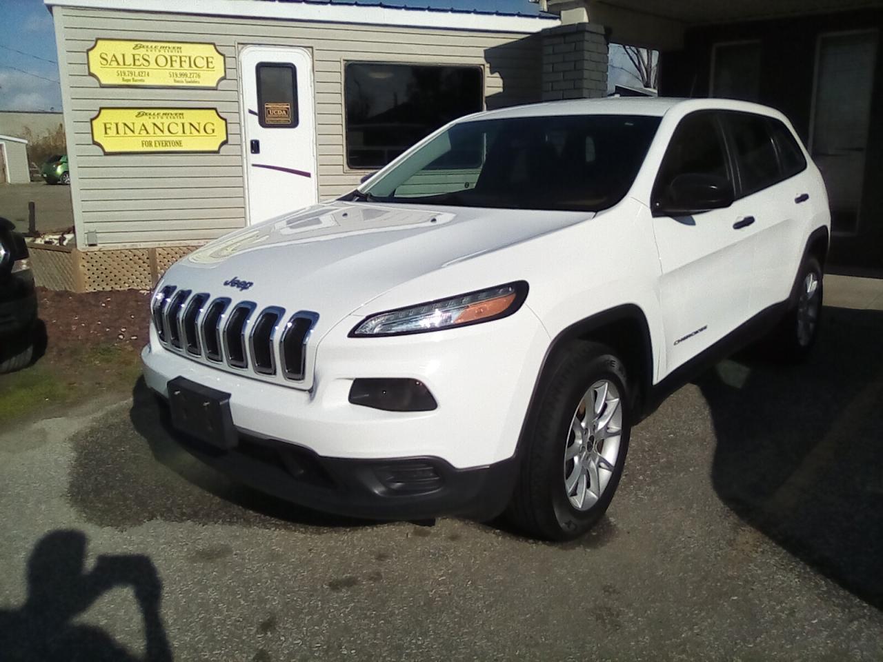 Used 2016 Jeep Cherokee SPORT 4WD for sale in Leamington, ON