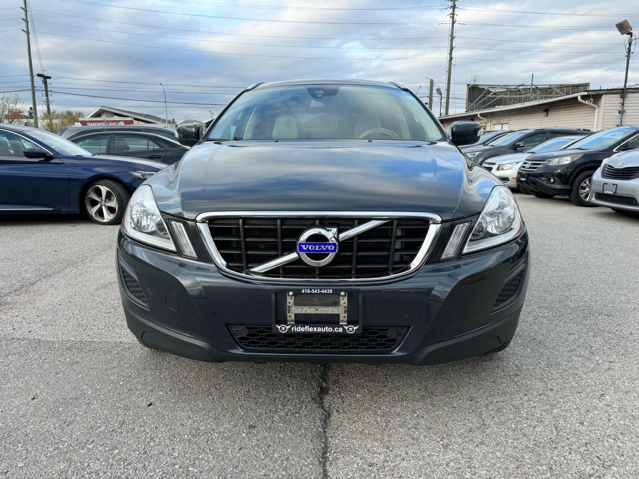 2012 Volvo XC60 3.2 - Photo #2
