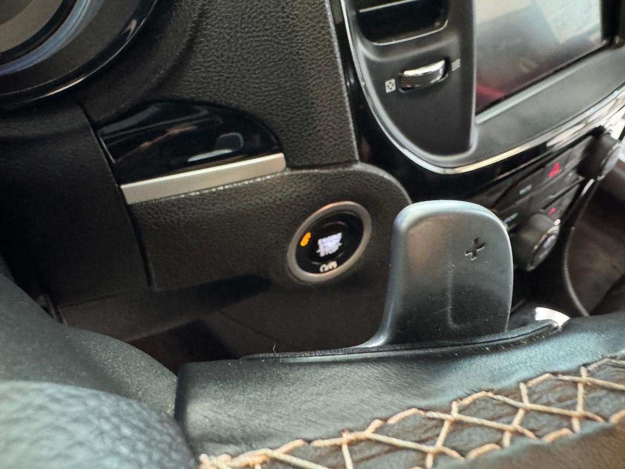 2019 Chrysler 300 S+New Tires+Brakes+ApplePlay+Roof+GPS+CLEAN CARFAX - Photo #58