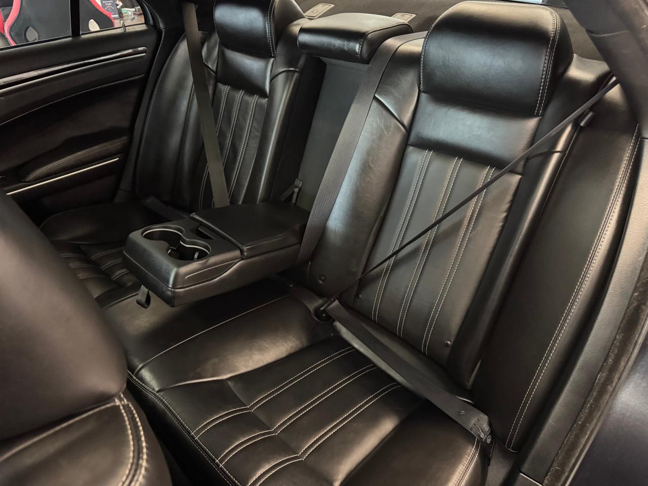 2019 Chrysler 300 S+New Tires+Brakes+ApplePlay+Roof+GPS+CLEAN CARFAX - Photo #29
