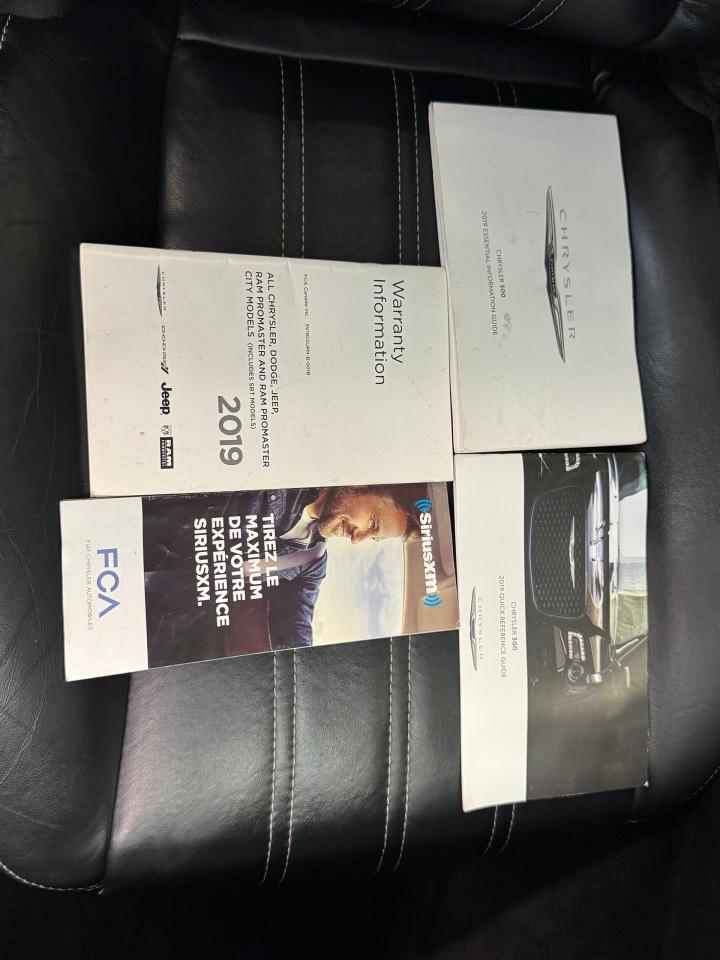 2019 Chrysler 300 S+New Tires+Brakes+ApplePlay+Roof+GPS+CLEAN CARFAX - Photo #32