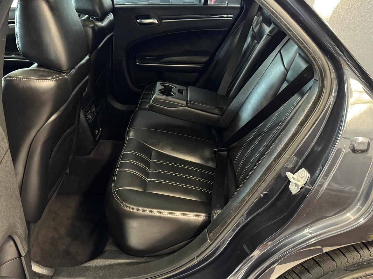 2019 Chrysler 300 S+New Tires+Brakes+ApplePlay+Roof+GPS+CLEAN CARFAX Photo101