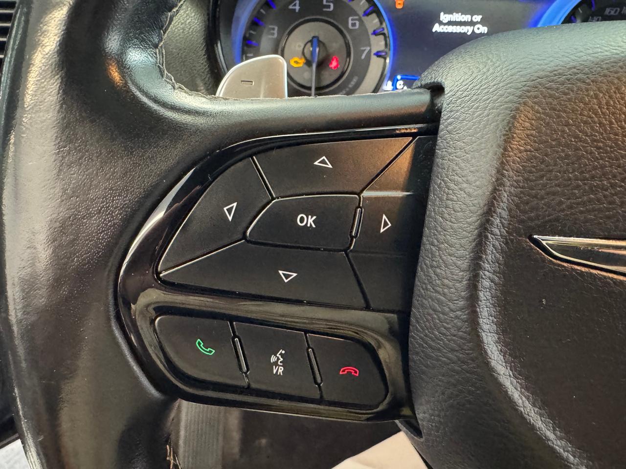 2019 Chrysler 300 S+New Tires+Brakes+ApplePlay+Roof+GPS+CLEAN CARFAX - Photo #57