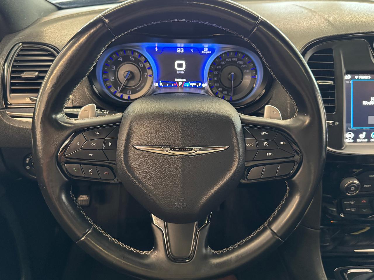 2019 Chrysler 300 S+New Tires+Brakes+ApplePlay+Roof+GPS+CLEAN CARFAX - Photo #12