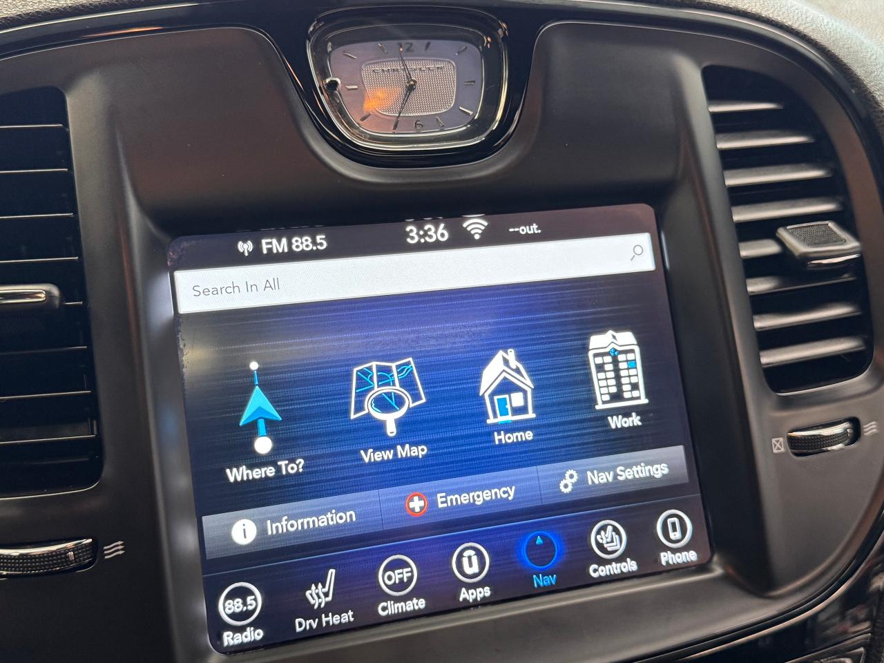 2019 Chrysler 300 S+New Tires+Brakes+ApplePlay+Roof+GPS+CLEAN CARFAX - Photo #36