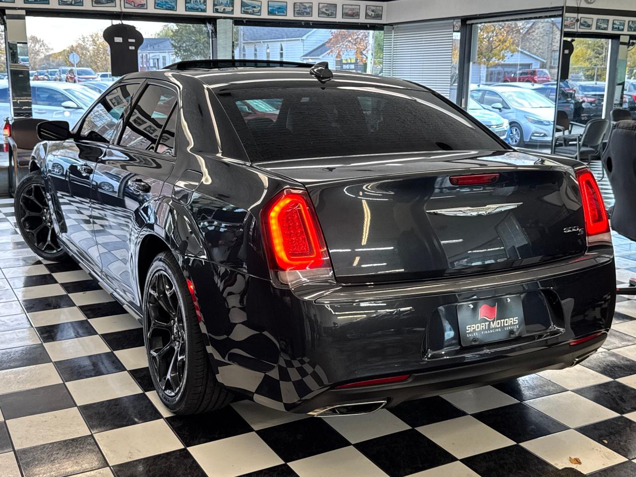 2019 Chrysler 300 S+New Tires+Brakes+ApplePlay+Roof+GPS+CLEAN CARFAX Photo88