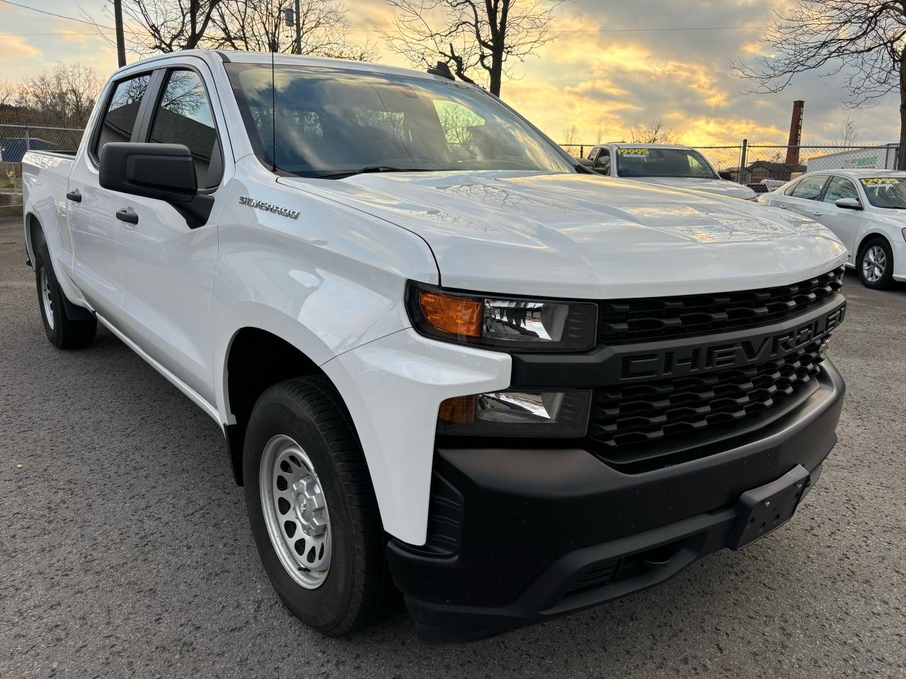 2022 Chevrolet Silverado 1500 Crew Cab, 4X4, Back-Up Camera, Towing Package - Photo #1