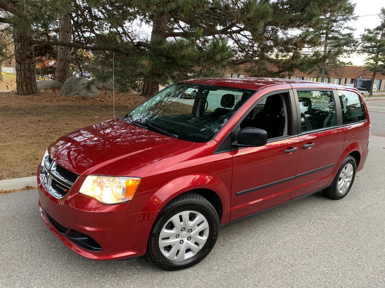 2015 Dodge Grand Caravan CANADA VALUE PACKAGE/SE -ONLY 102,282KMS!!! Photo2