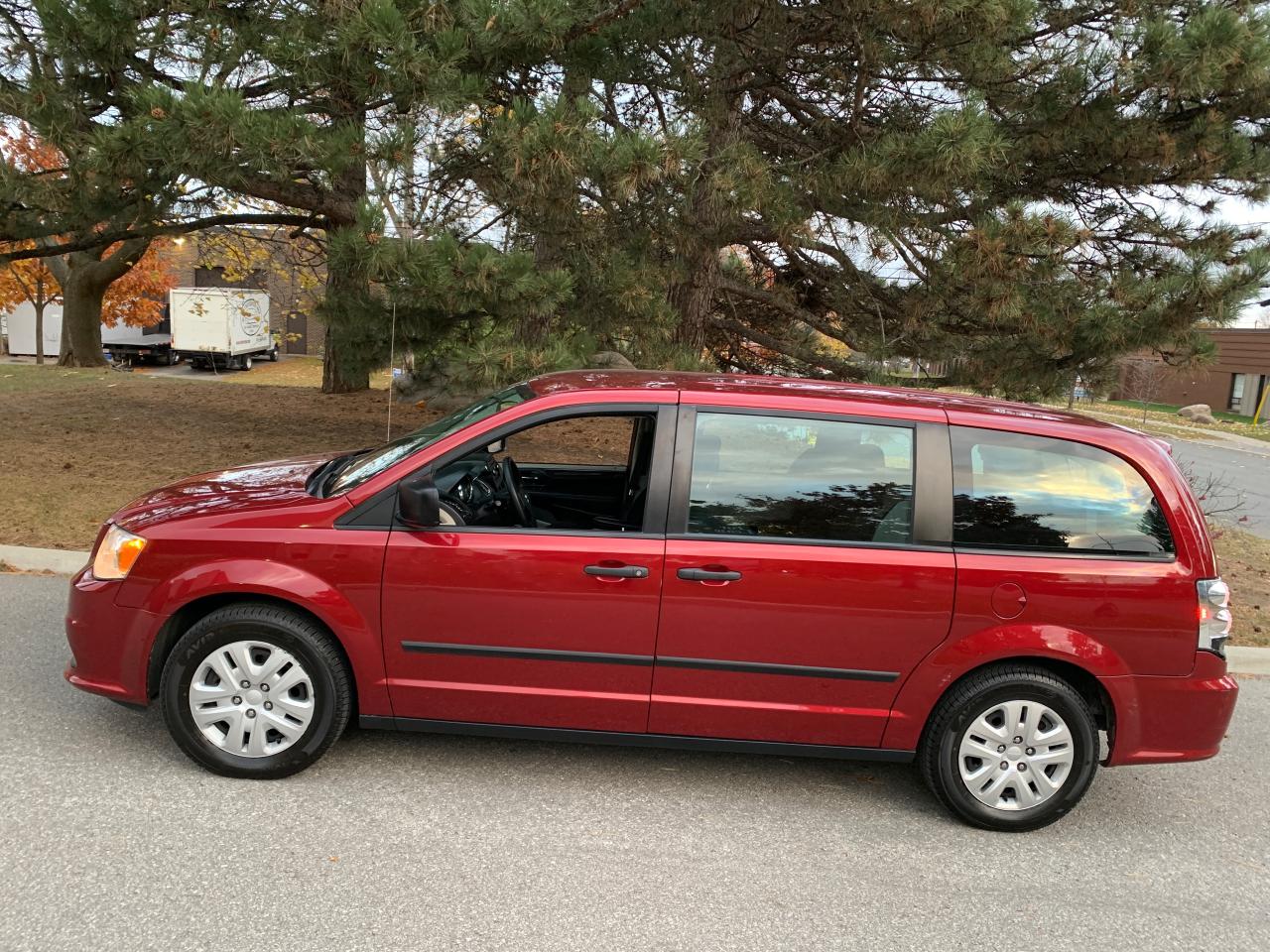 2015 Dodge Grand Caravan CANADA VALUE PACKAGE/SE -ONLY 102,282KMS!!! Photo3