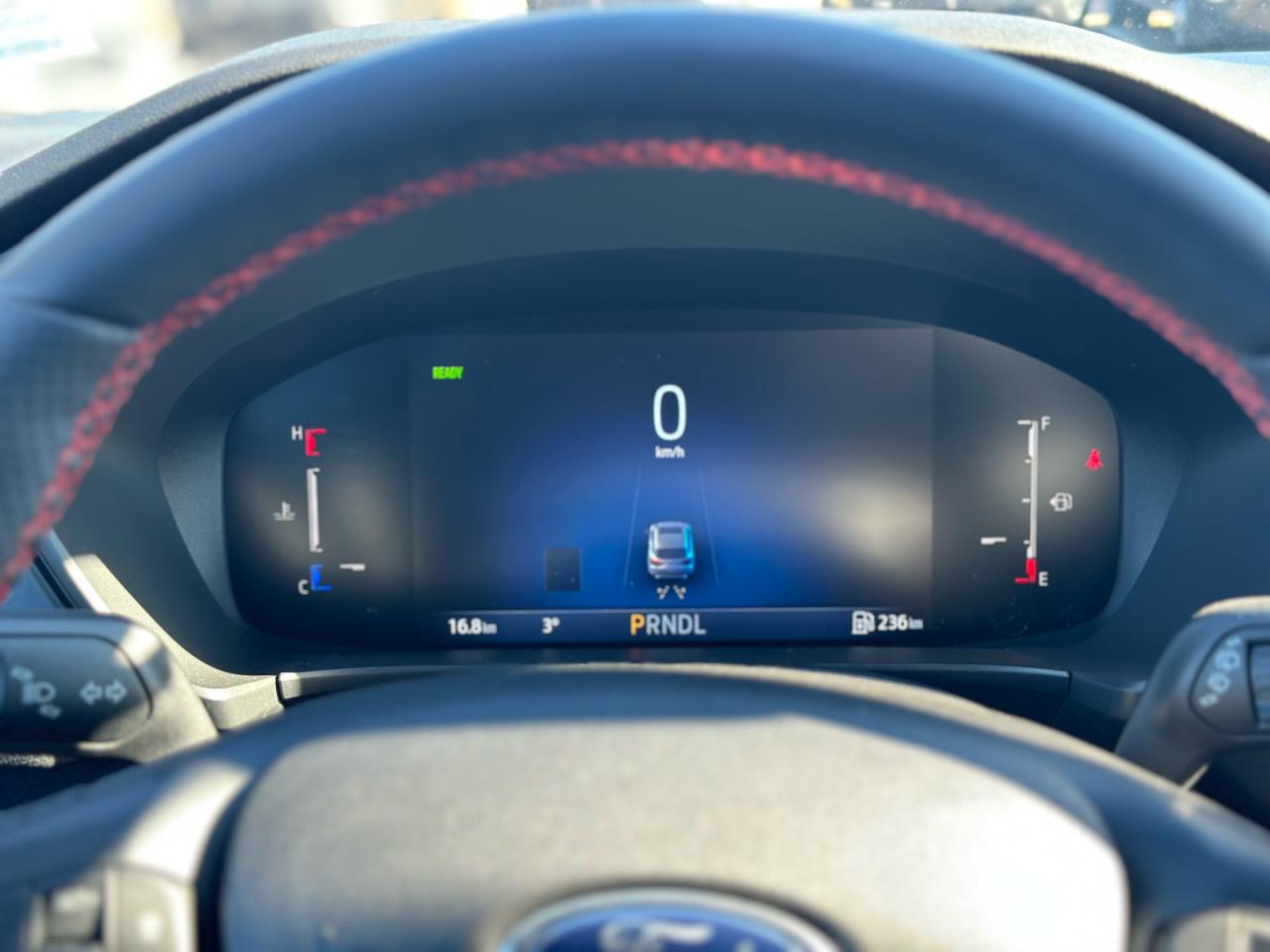 2025 Ford Escape ST-Line AWD Photo5