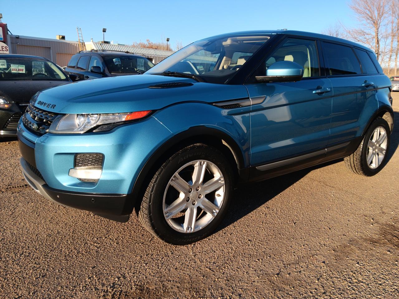 2014 Land Rover Range Rover Evoque AWD, Leather, Pano Roof, NAV, BU Cam, Htd Steering - Photo #3