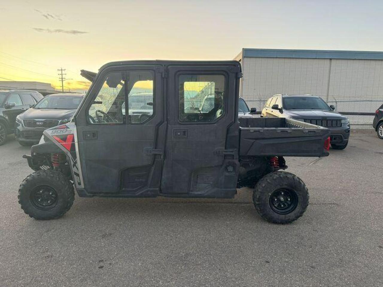 2019 Polaris Ranger 900 XP $139 B/W - Photo #5