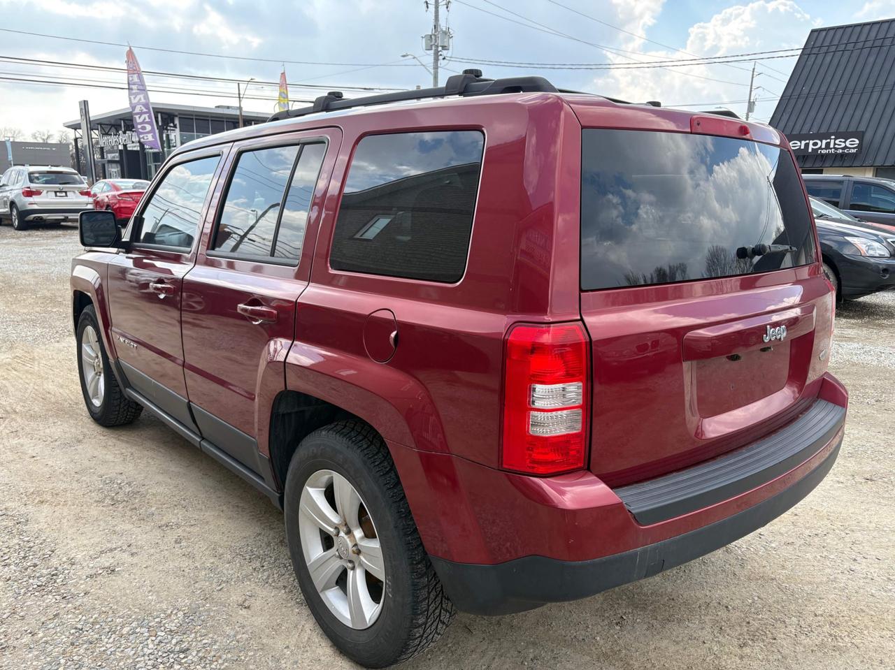 2014 Jeep Patriot FWD 4dr North with Safety and Warranty, Financing available Photo4