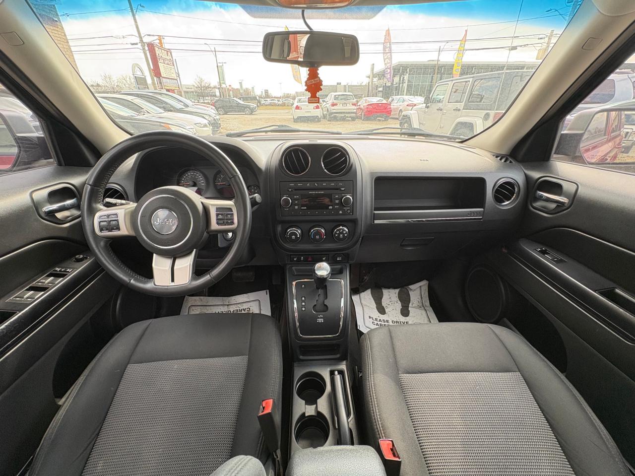 2014 Jeep Patriot FWD 4dr North with Safety and Warranty, Financing available Photo