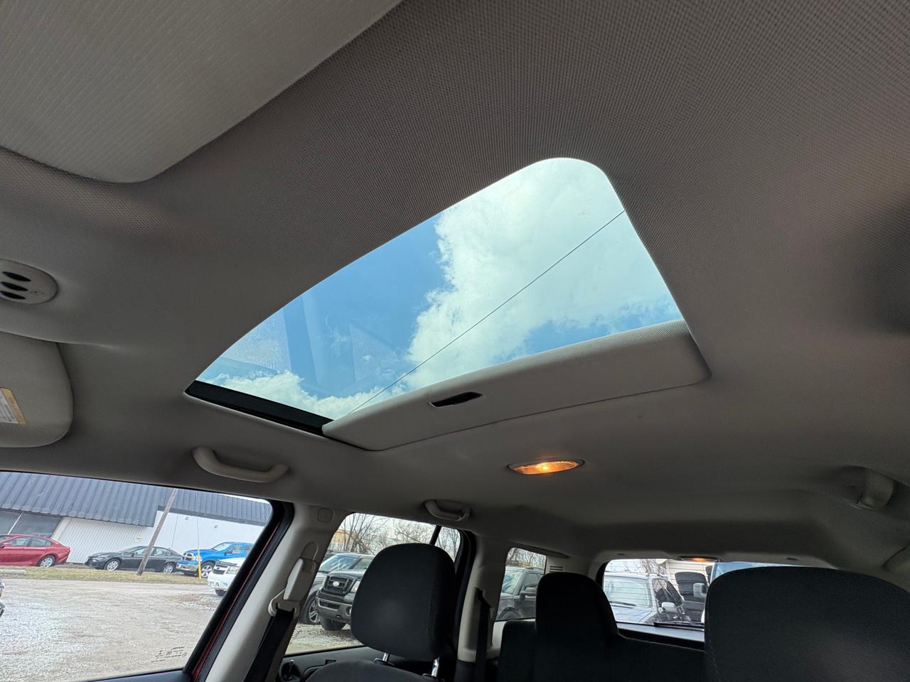 2014 Jeep Patriot FWD 4dr North with Safety and Warranty, Financing available Photo