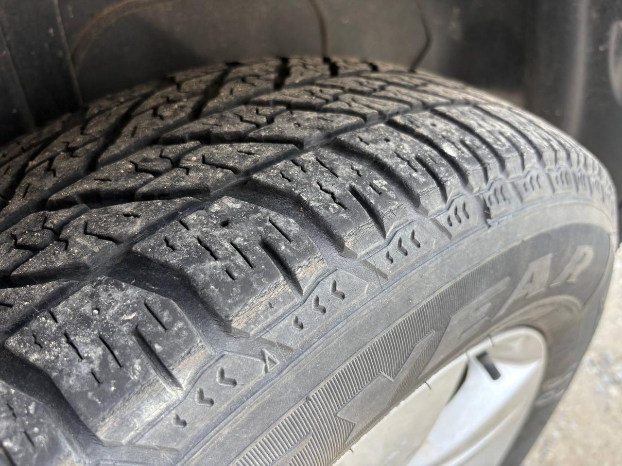 2014 Jeep Patriot FWD 4dr North with Safety and Warranty, Financing available Photo