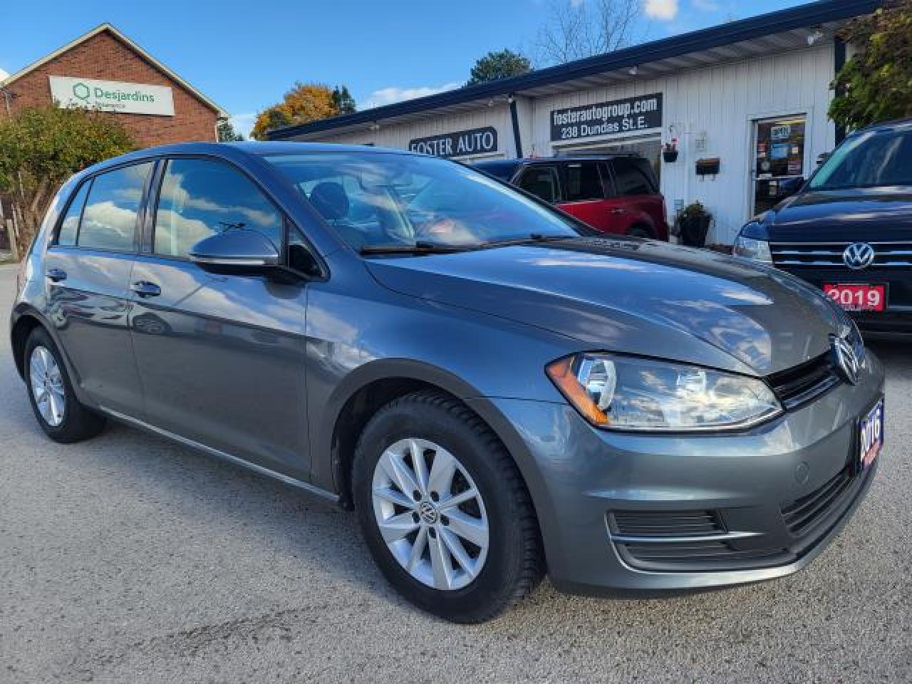 Used 2016 Volkswagen Golf TRENDLINE for sale in Waterdown, ON